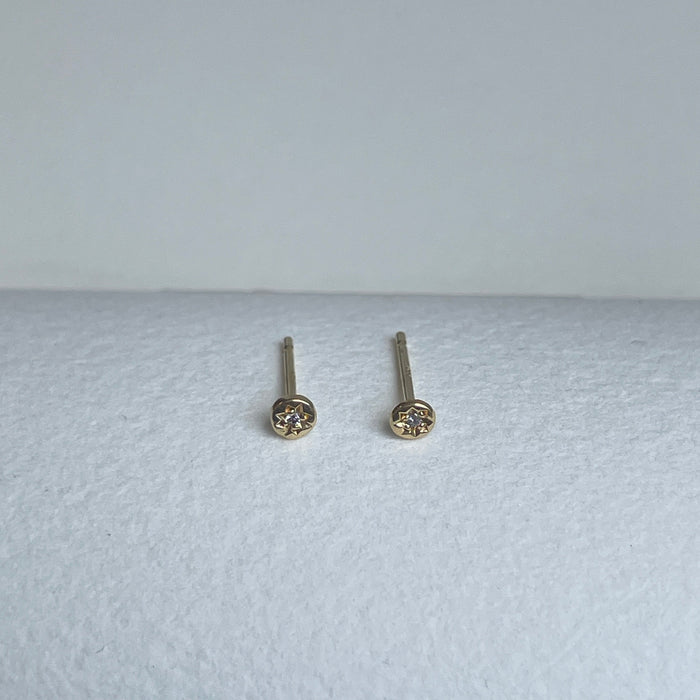 Tiny Star Stud